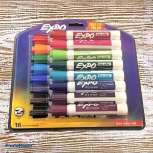 NIB 16 chisel tip Expo dry erase markers. Vibrant.